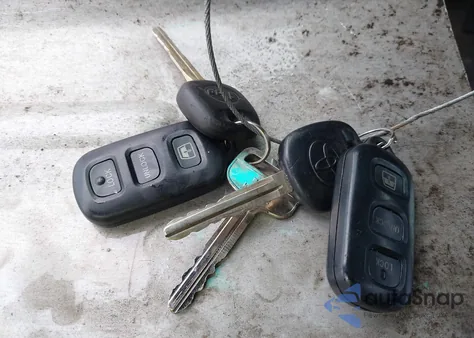 2001 Toyota 4Runner Limited V6 z USA, uszkodzony, nr VIN JT3GN87R110213533